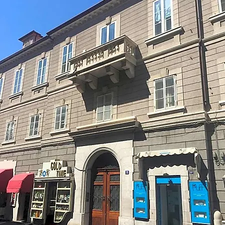Lo Di Joyce Alojamento de Acomodação e Pequeno-almoço Trieste