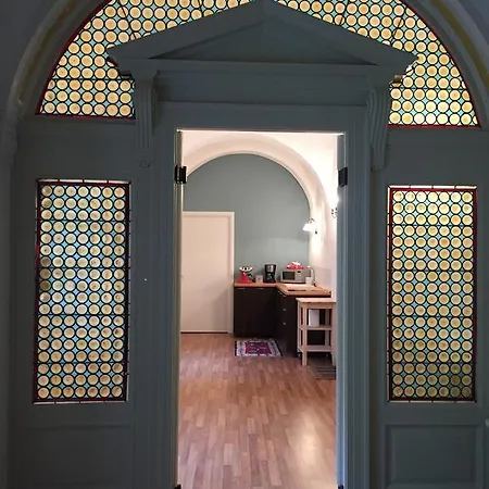 Couette-café Lo Di Joyce 3*